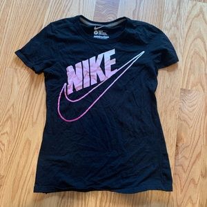 Nike T Shirt